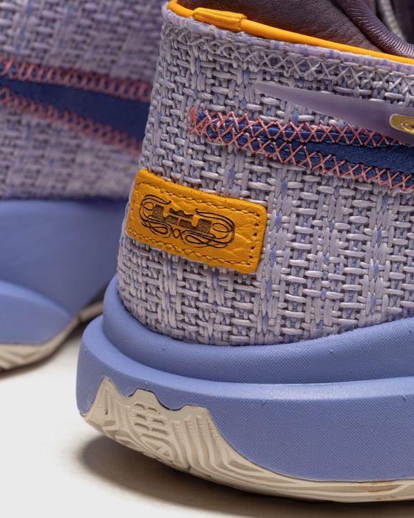 LeBron 20