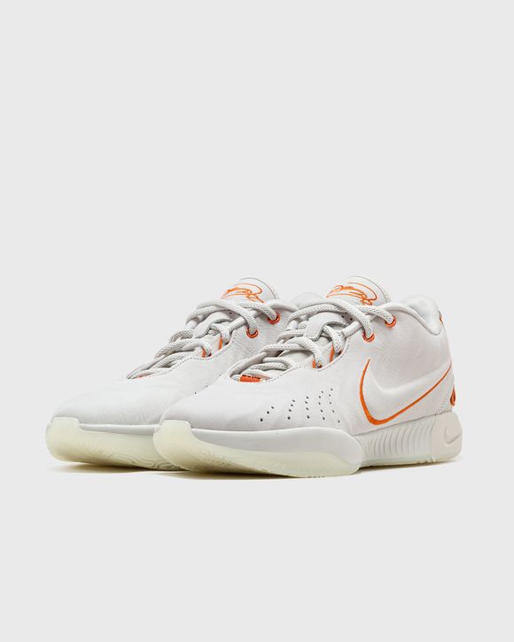 LEBRON XXI