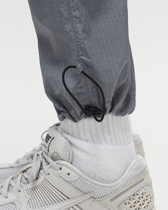 Nike Sportswear Repeat Men's Lightweight Woven Pants