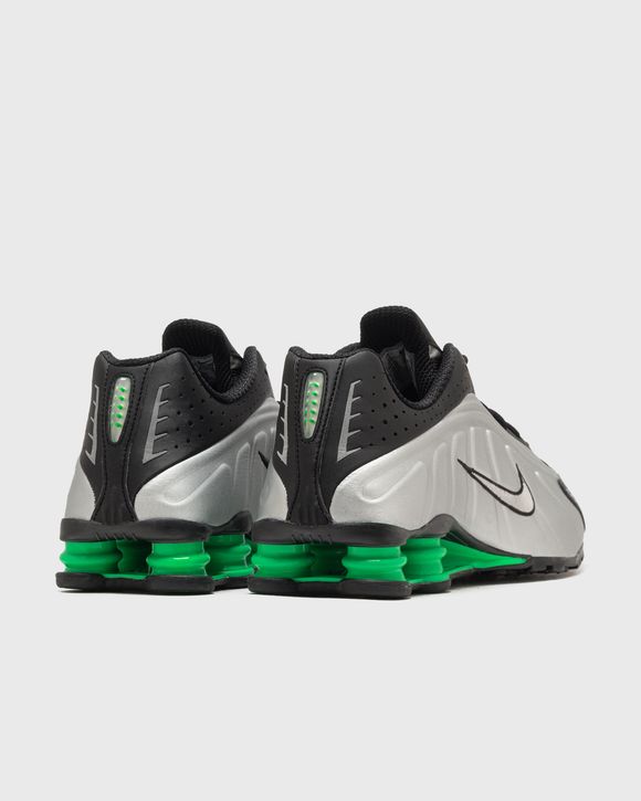 Shox R4