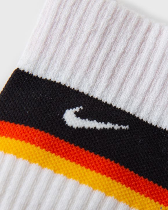 SNKR Rayguns SOCKS