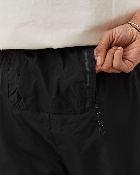 Tech Essentials Woven Unlined Utility Shorts