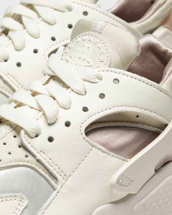 WMNS Air Huarache