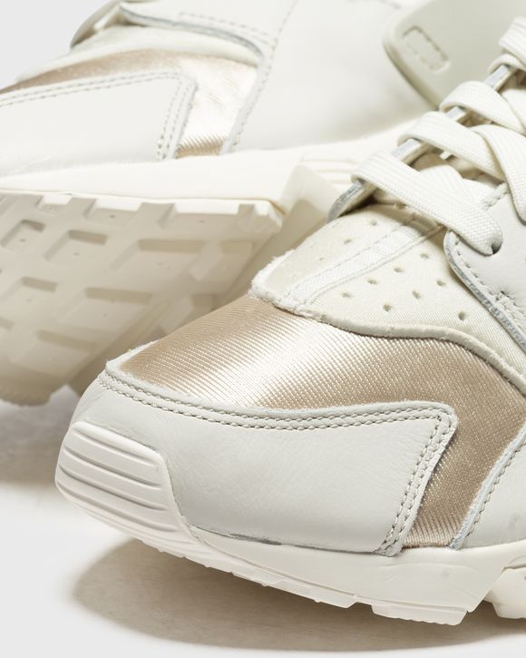 WMNS AIR HUARACHE