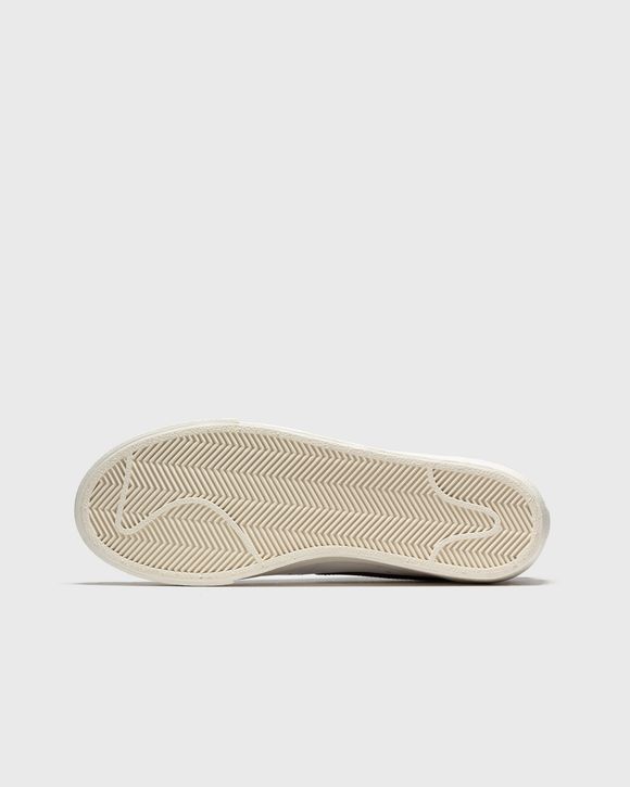 WMNS Blazer Low Platform