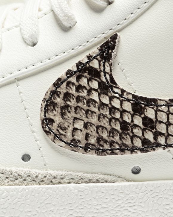 WMNS Blazer Mid '77 SE