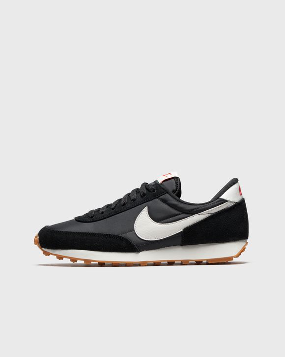 WMNS Daybreak