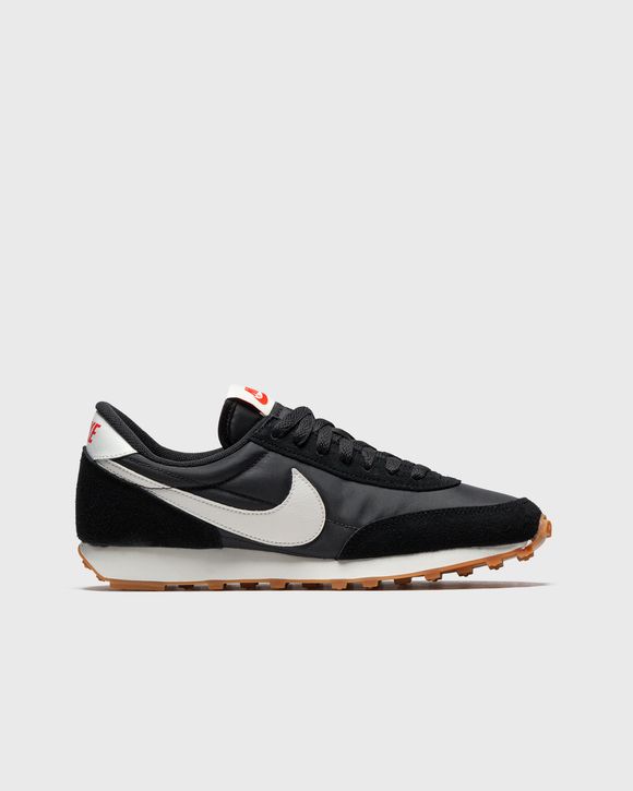WMNS Daybreak