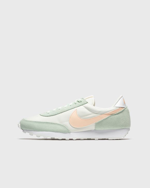 WMNS Daybreak