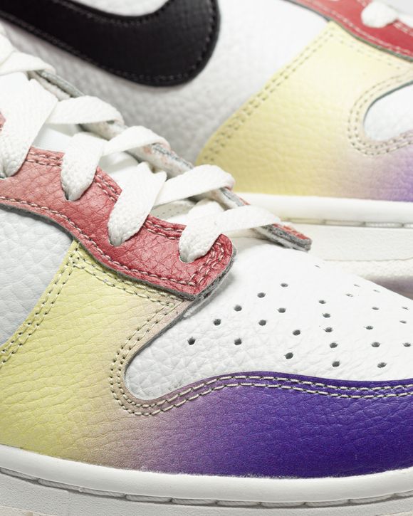 WMNS DUNK HIGH