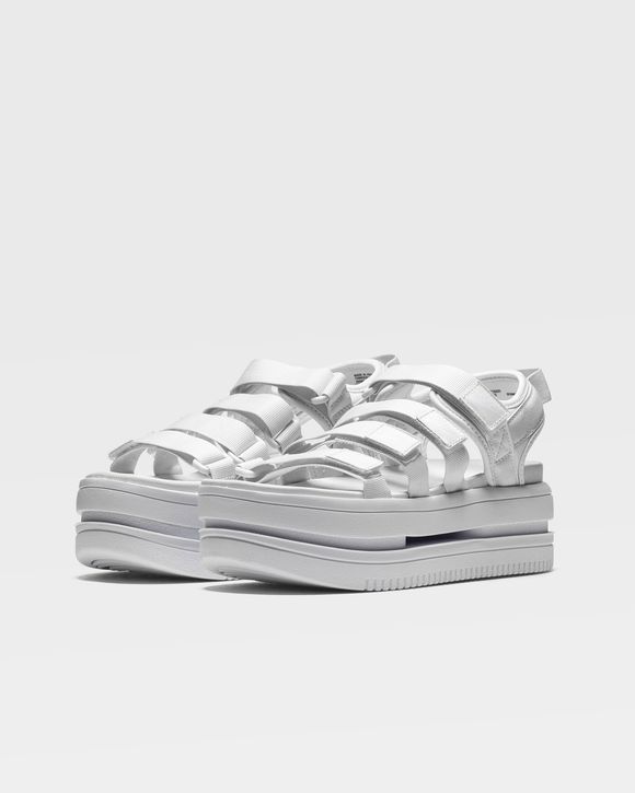 WMNS Icon Classic Sandals