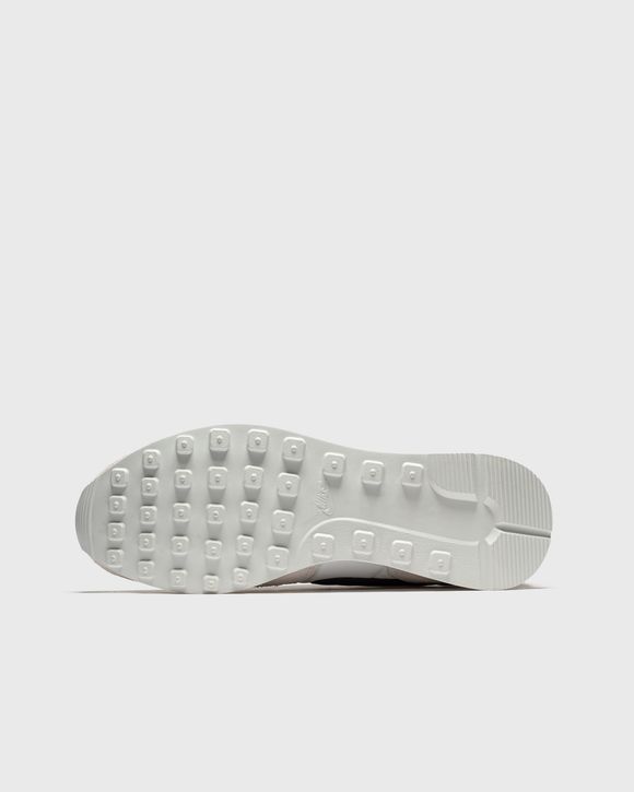 WMNS Internationalist