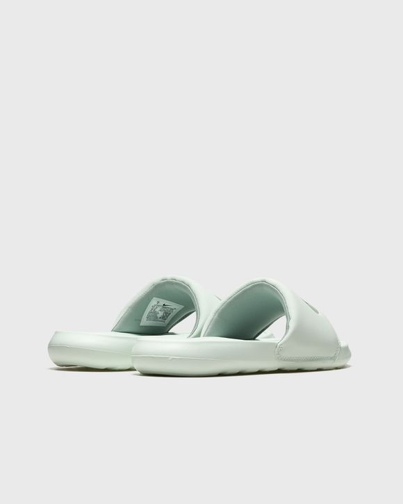 WMNS Victori One