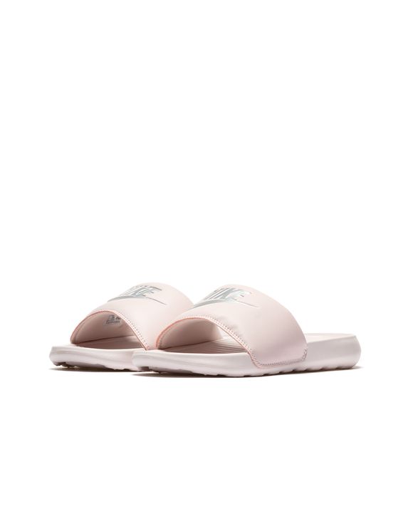 WMNS Victori One