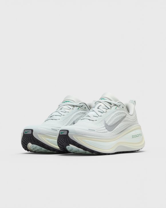 WMNS VOMERO PLUS