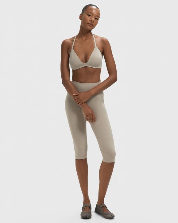WMNS x SKIMS STUDIO STRETCH TRIANGLE SPORTS BRA