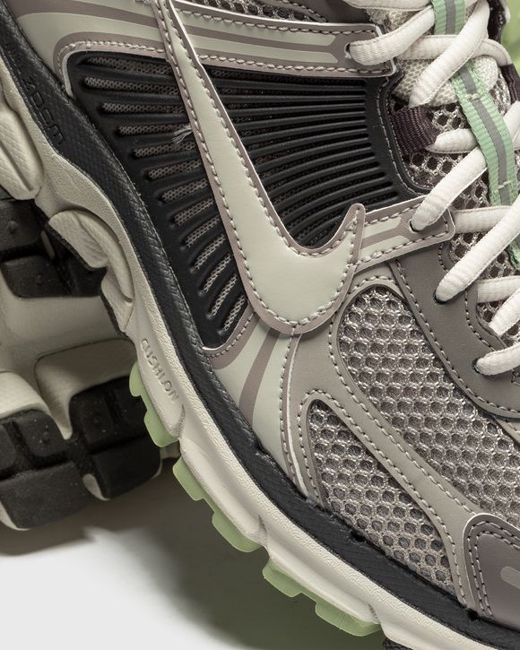 WMNS ZOOM VOMERO 5