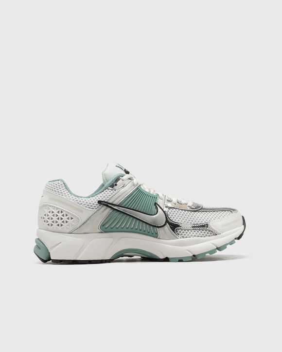 WMNS Zoom Vomero 5