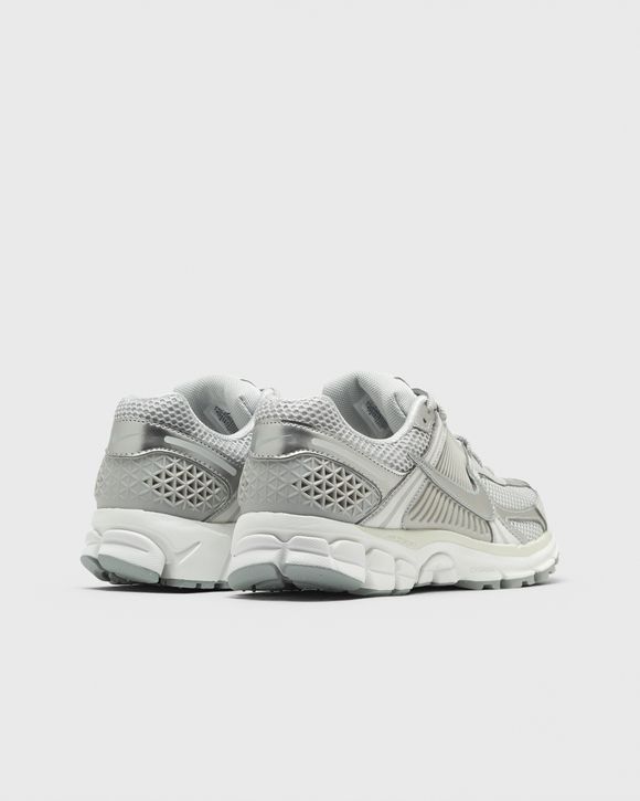 WMNS ZOOM VOMERO 5
