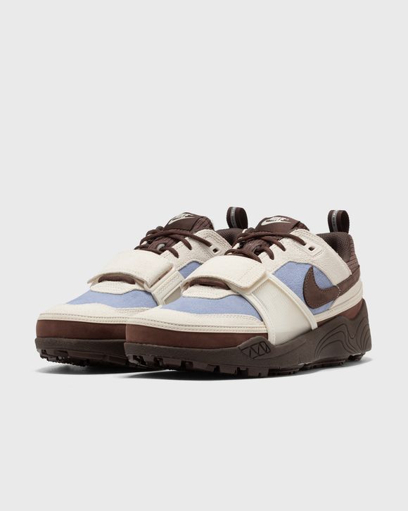 x TRAVIS SCOTT ZOOM FIELD JAXX