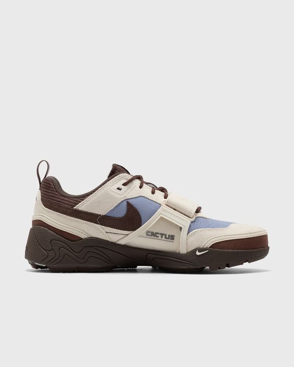 x TRAVIS SCOTT ZOOM FIELD JAXX
