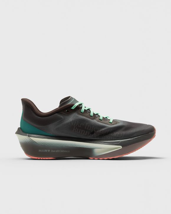 ZOOM FLY 6