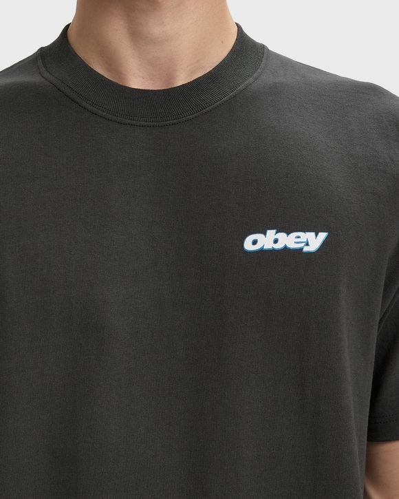 Obey lips