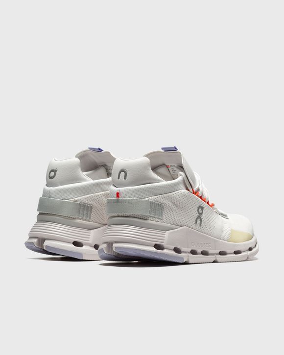 WMNS Cloudnova