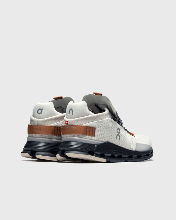 WMNS Cloudnova