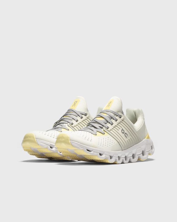 WMNS Cloudswift