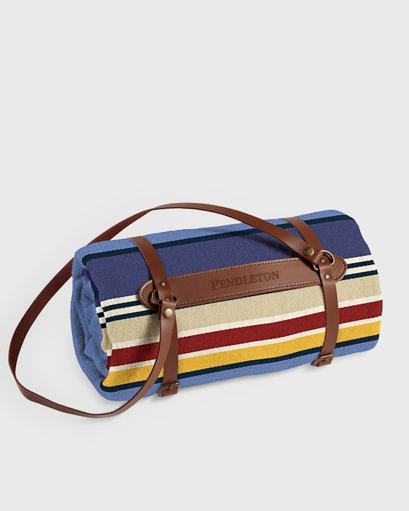 NATIONAL PARK THROW W/ CARRIER