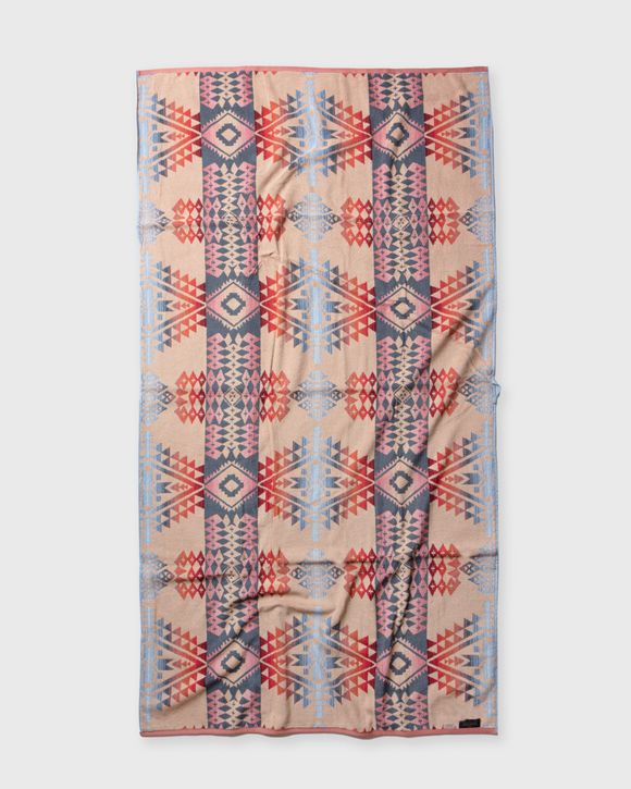 Oversized Jacquard Spa Towel