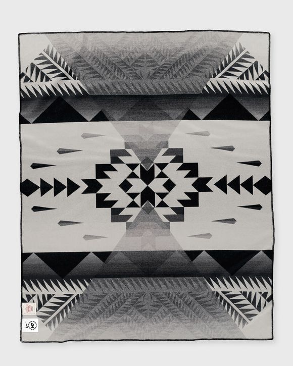 X NIKE N7 SEVEN PEAKS BLANKET