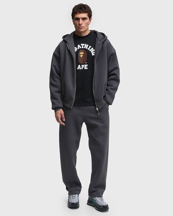 Trackpants