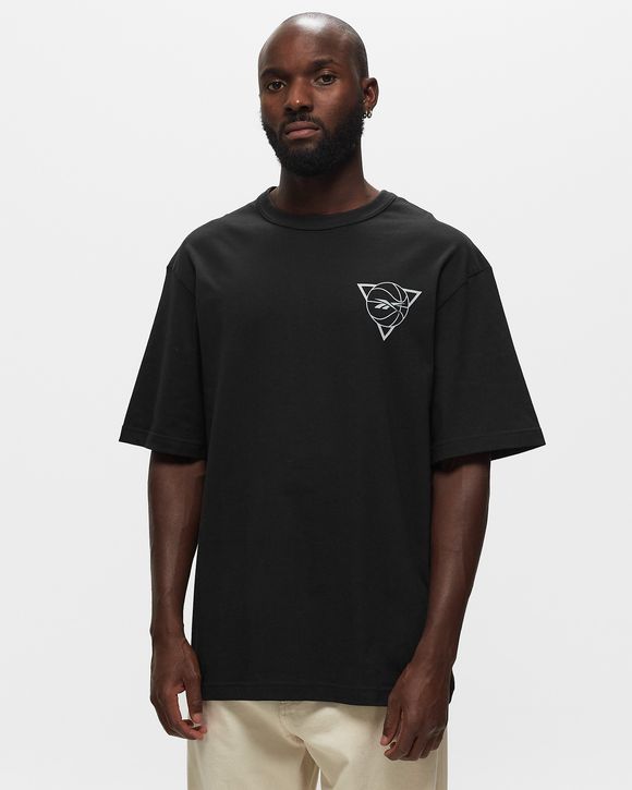 BB SEASONAL GRAPHIC TEE