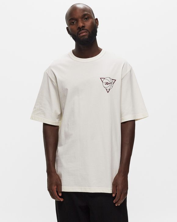 BB SEASONAL GRAPHIC TEE