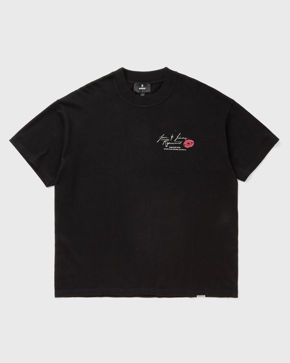 LOVE AND KISSES TSHIRT