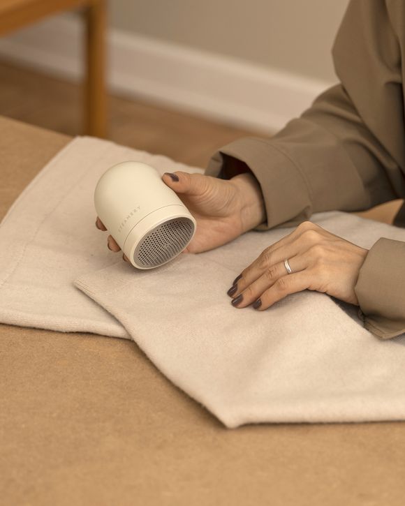Pilo 2 Fabric Shaver Sand
