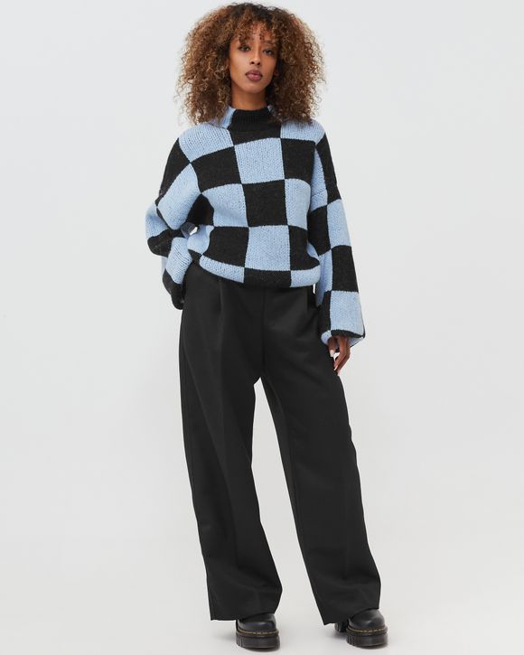 Ciara, 1672 Wool Tailoring