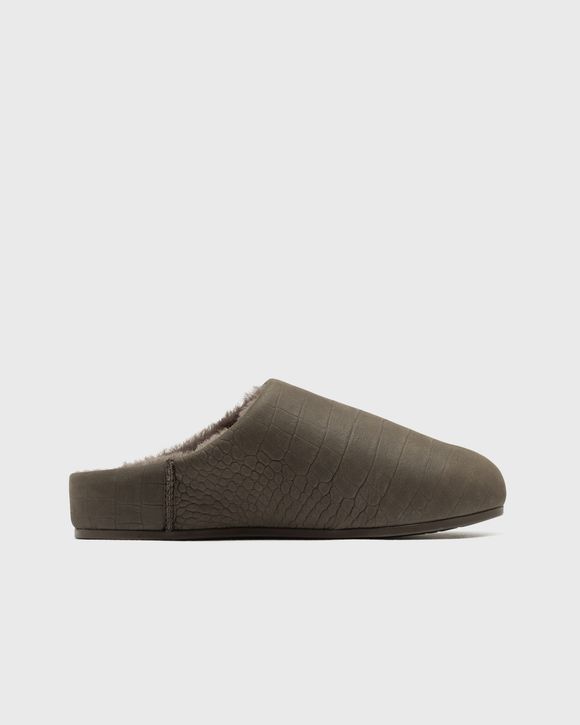 W ELEA EMBOSSED SLIP-ON