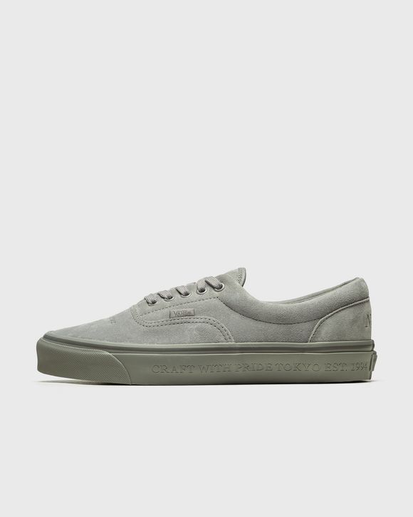 UA Era 95 DX x Neighborhood