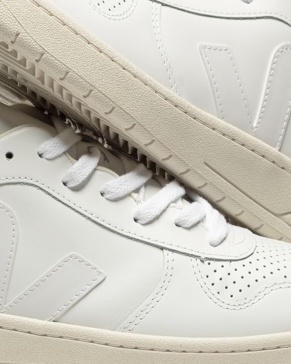 V-10 LEATHER