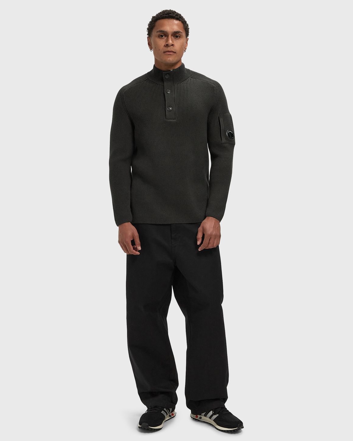 Ansicht 2 von C.P. Company FULL RIB COTTON HALF BUTTON LENS SWEATER