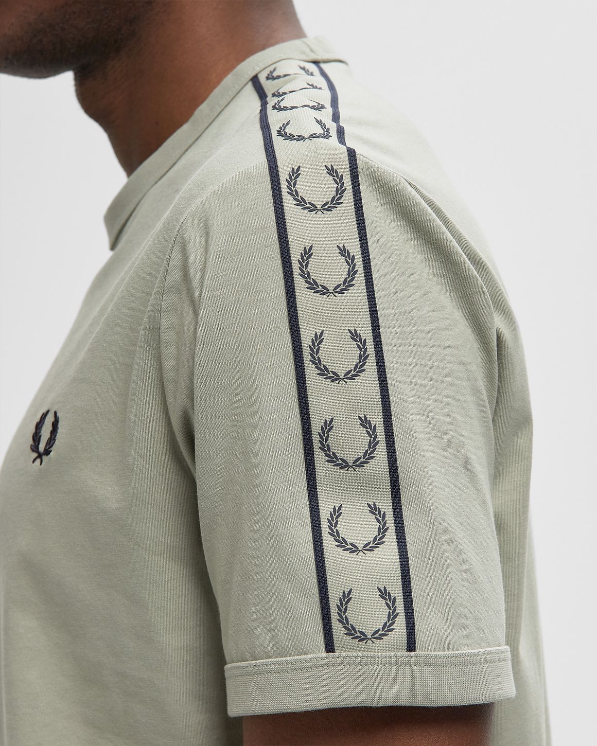 Ansicht 4 von Fred Perry CONTRAST TAPE RINGER T-SHIRT
