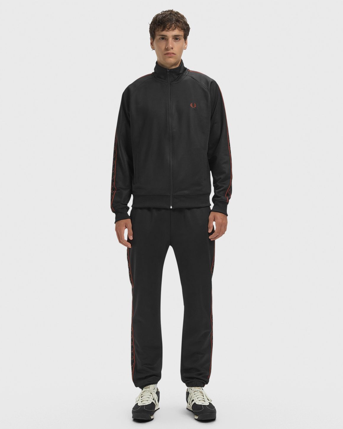 Ansicht 2 von Fred Perry CONTRAST TAPE TRACK JACKET