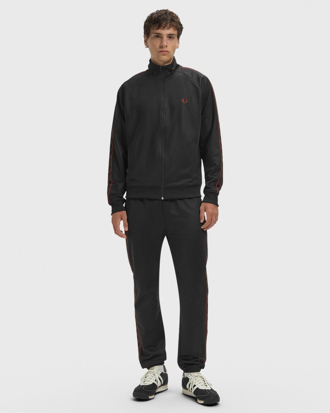 Ansicht 2 von Fred Perry CONTRAST TAPE TRACK PANT