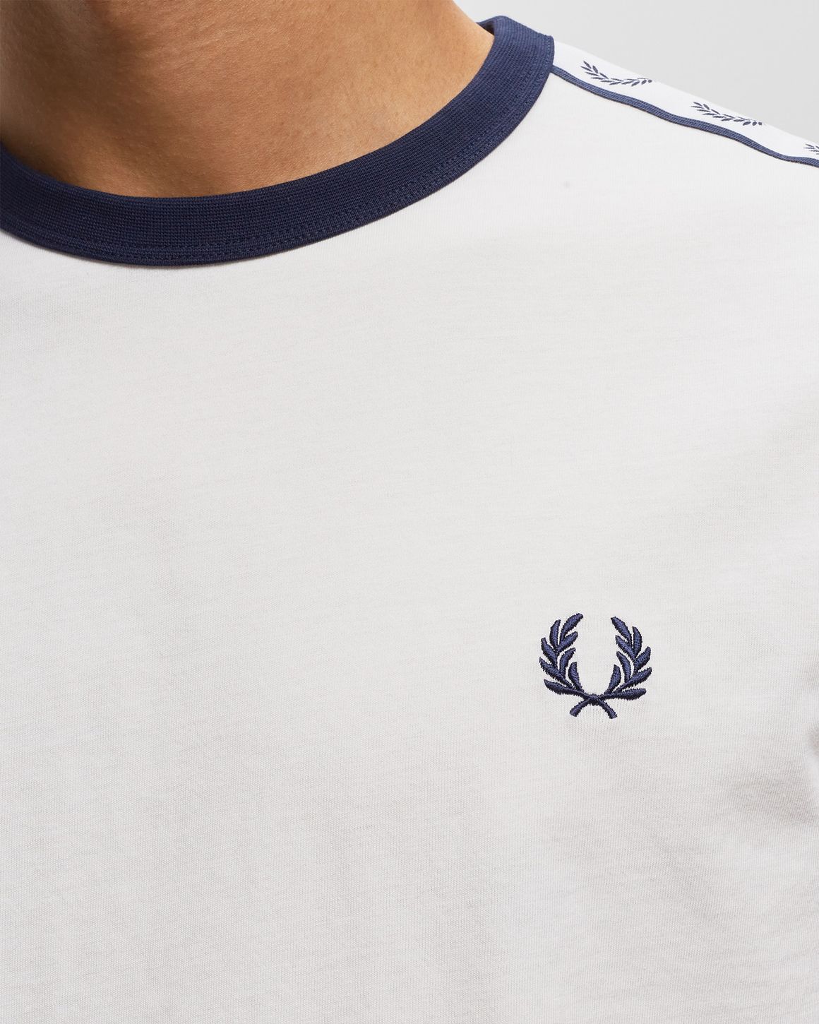 Ansicht 3 von Fred Perry TAPED RINGER TEE