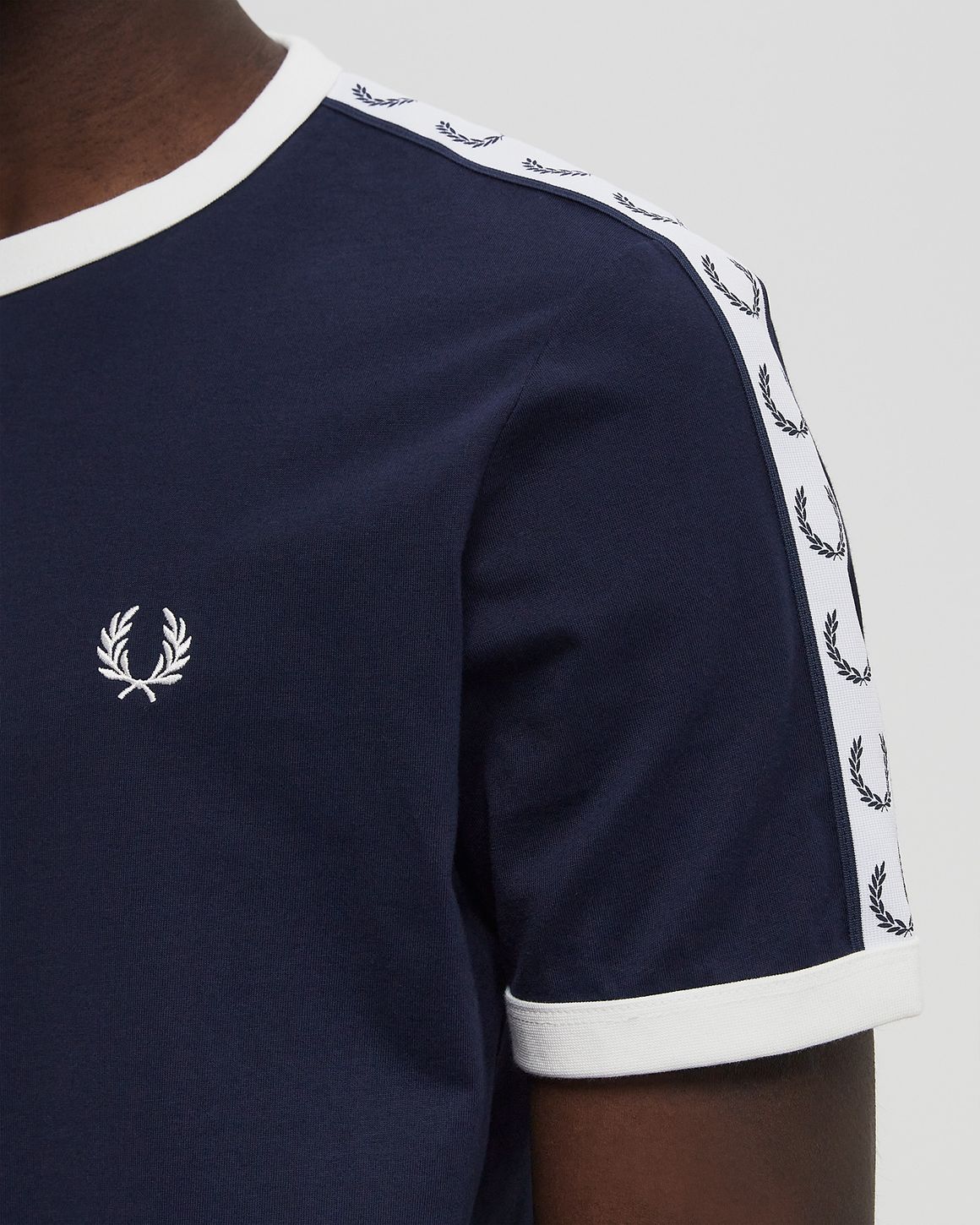 Ansicht 3 von Fred Perry TAPED RINGER TEE