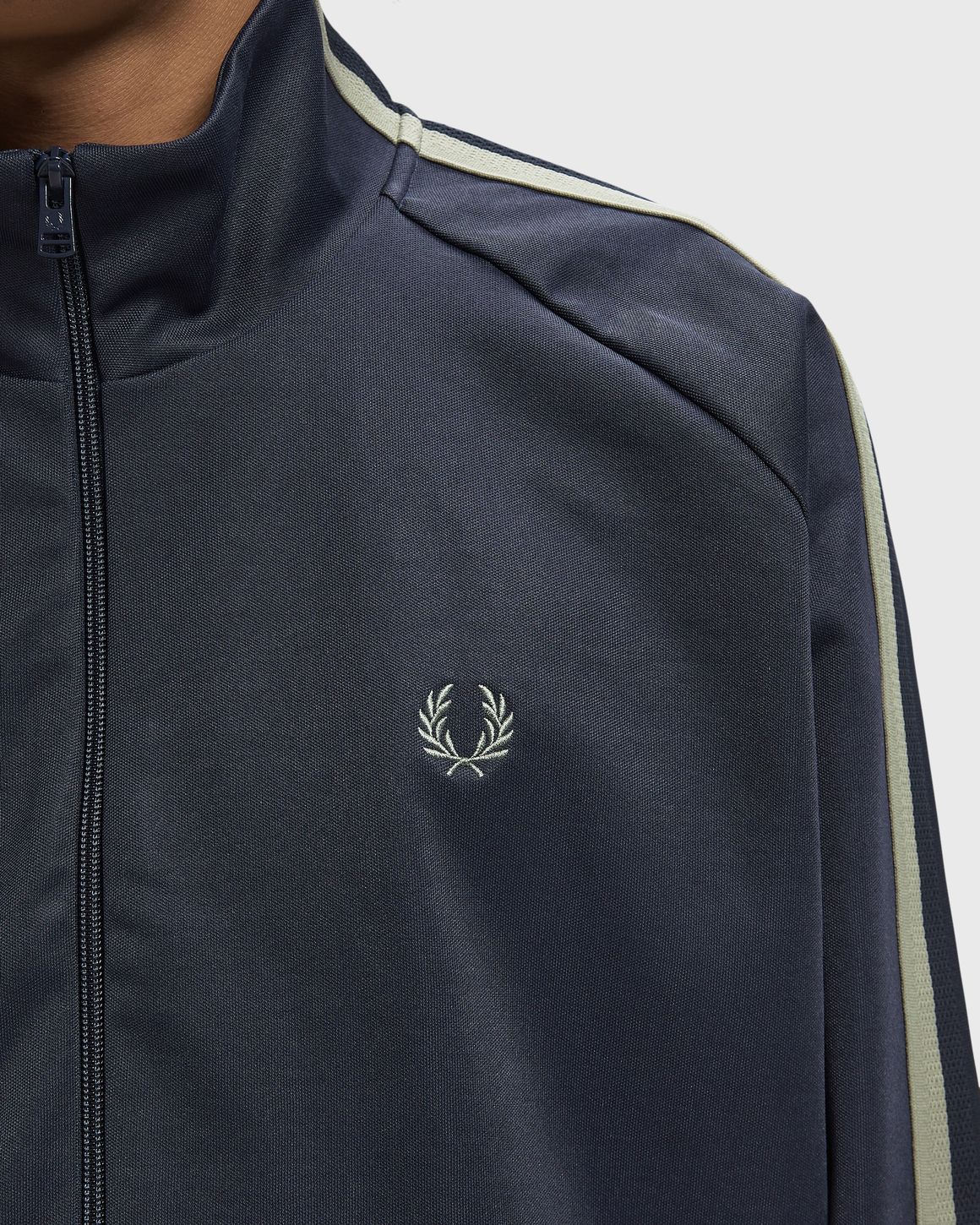 Ansicht 4 von Fred Perry TWO TONE MESH TAPE TRACK JKT