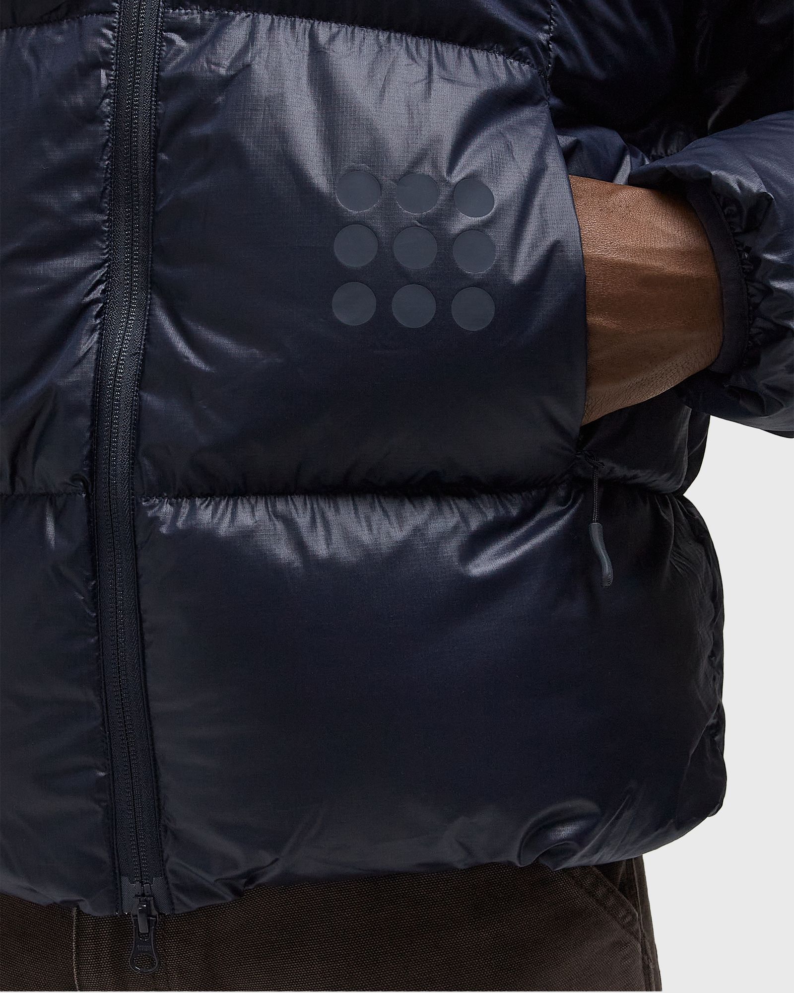 9-DOTS CURVE PUFFER